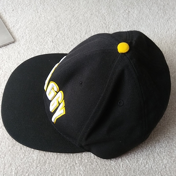 Justin Bieber Swaggy snapback hat - Picture 2 of 8